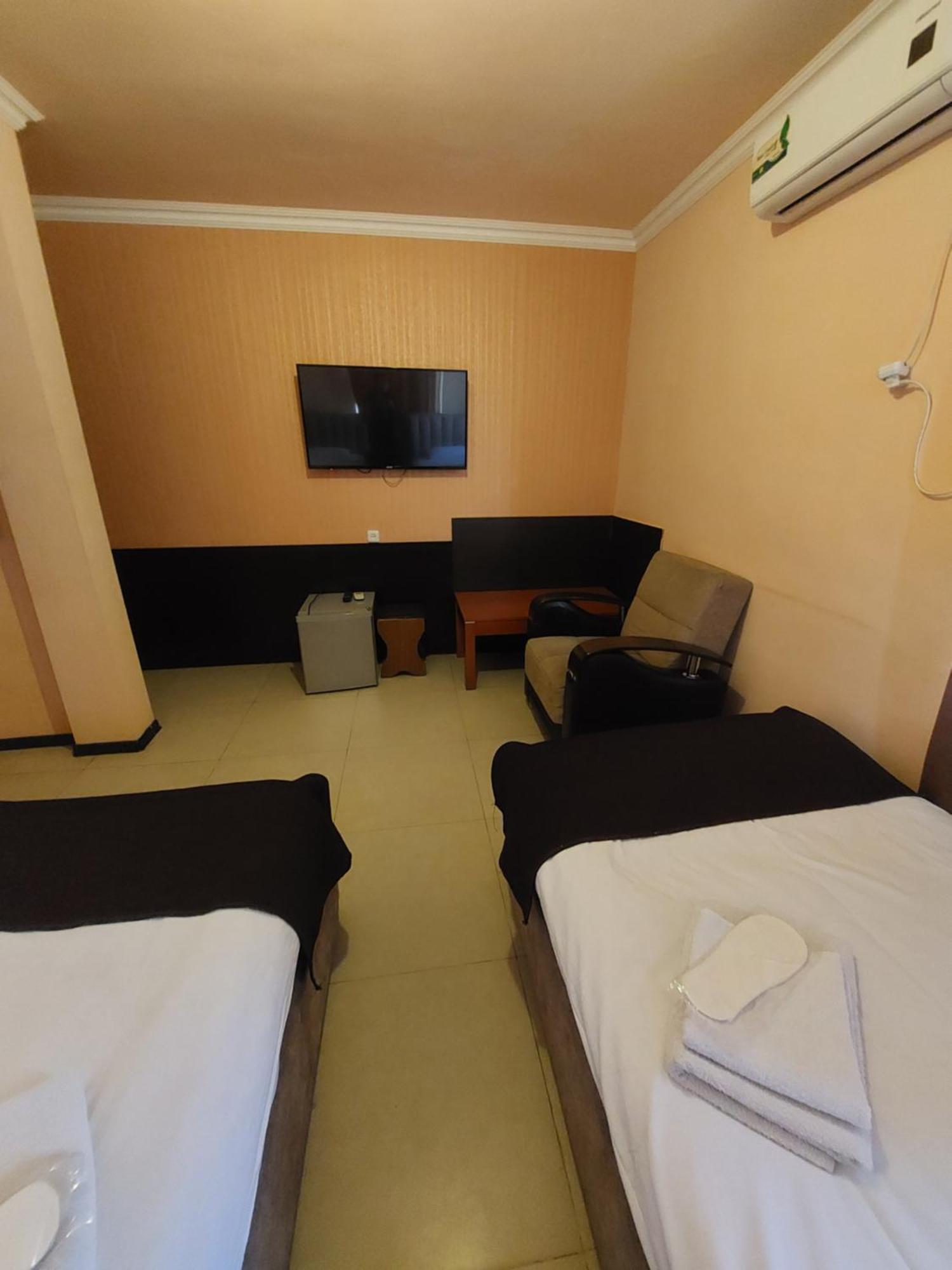 Rp Hotel- Hostel Jerevan Eksteriør bilde